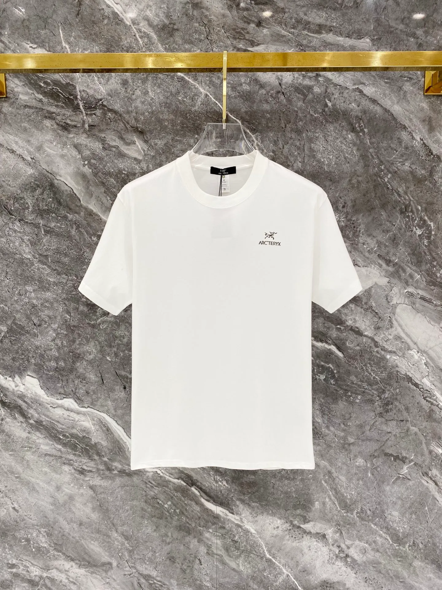 （ ）Classic logo ， Quality Original ， ， ， Premium 。 ！ Sizes: M-3XL : g